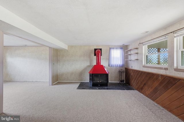 403 BYRON RD, Warminster, PA 18974