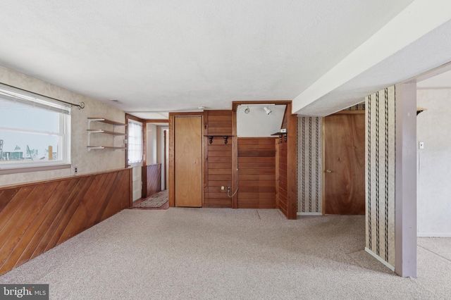 403 BYRON RD, Warminster, PA 18974