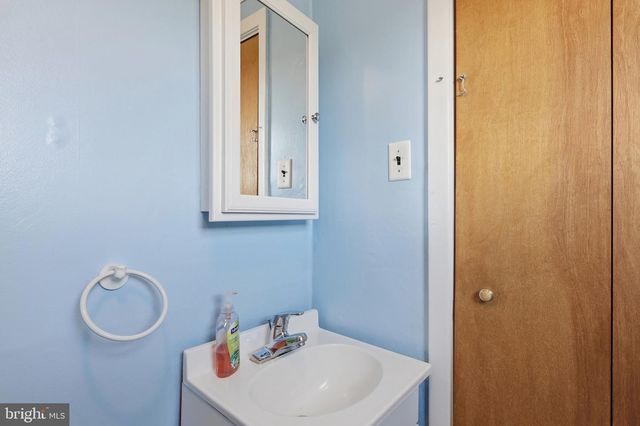 403 BYRON RD, Warminster, PA 18974