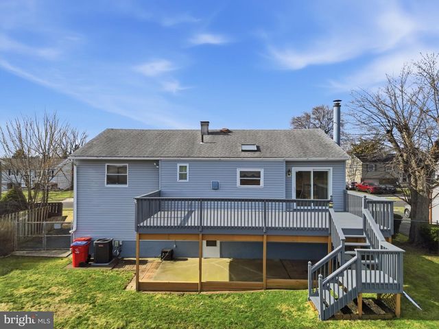 403 BYRON RD, Warminster, PA 18974