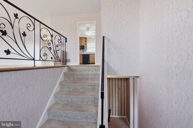 403 BYRON RD, Warminster, PA 18974