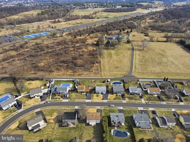 403 BYRON RD, Warminster, PA 18974