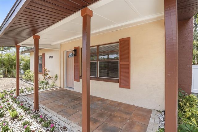 6712 RIVER ROAD, Tampa, FL 33615