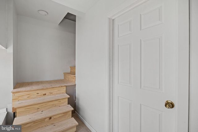 1301-00 W VENANGO ST, Philadelphia, PA 19140