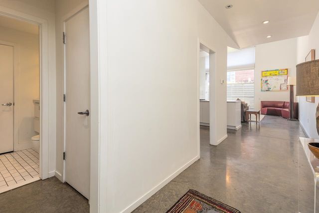 415 S Front St Apt 105, Memphis, TN 38103