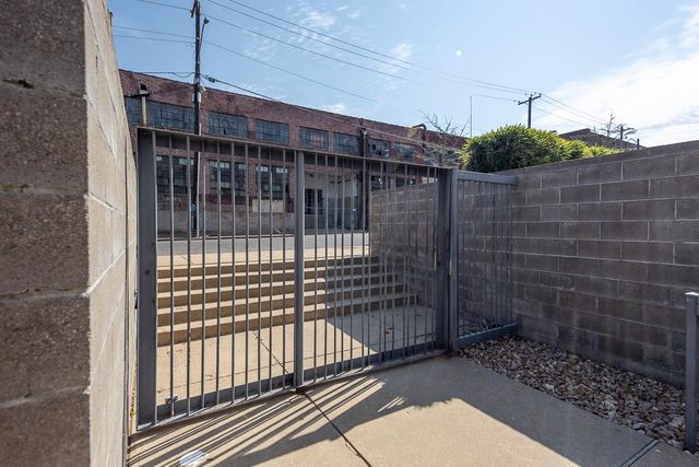 415 S Front St Apt 105, Memphis, TN 38103