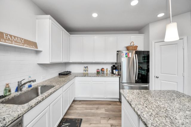 19014 Blossoming Buttercup Drive, Tomball, TX 77377