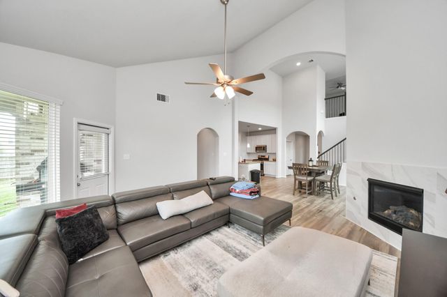 19014 Blossoming Buttercup Drive, Tomball, TX 77377