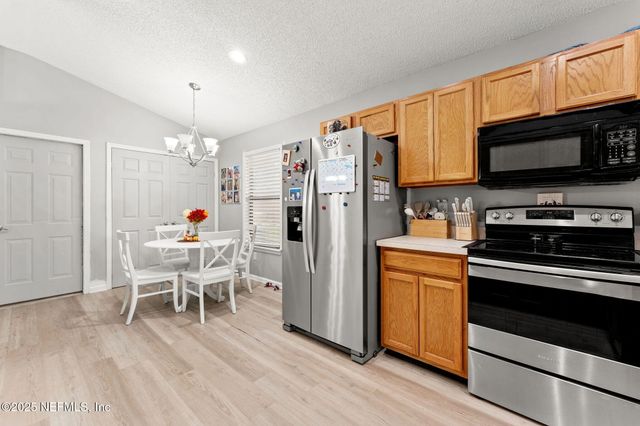 1407 HEATHER GLEN Lane, Middleburg, FL 32068