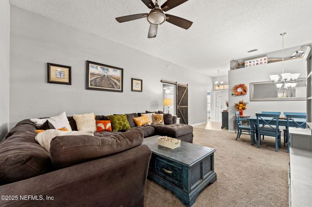 1407 HEATHER GLEN Lane, Middleburg, FL 32068