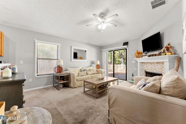 1407 HEATHER GLEN Lane, Middleburg, FL 32068