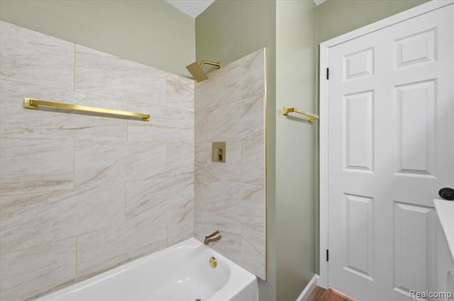 17595 Mendota Street, Detroit, MI 48221