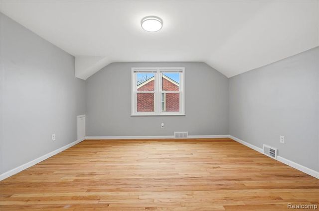 17595 Mendota Street, Detroit, MI 48221