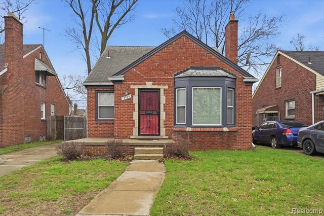 17595 Mendota Street, Detroit, MI 48221