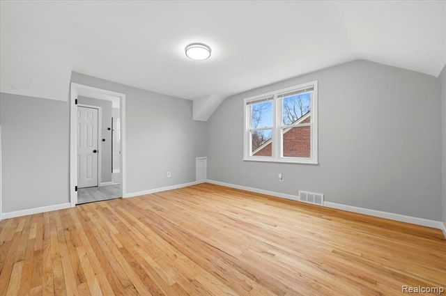 17595 Mendota Street, Detroit, MI 48221