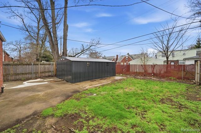 17595 Mendota Street, Detroit, MI 48221