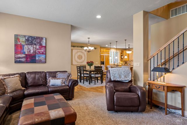 647 W Water Grove Drive, Eagle, ID 83616