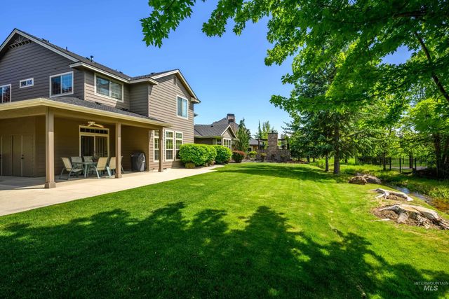 647 W Water Grove Drive, Eagle, ID 83616