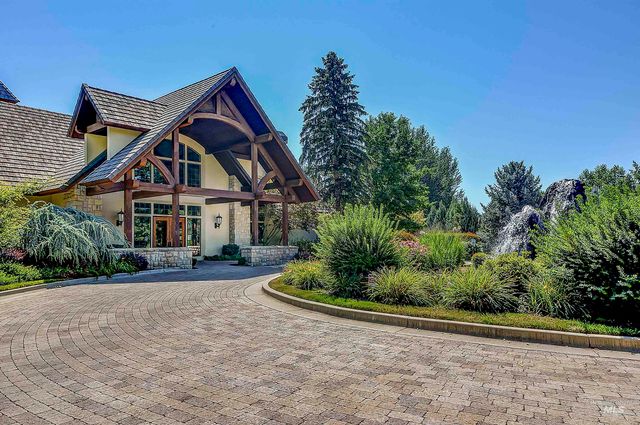 647 W Water Grove Drive, Eagle, ID 83616