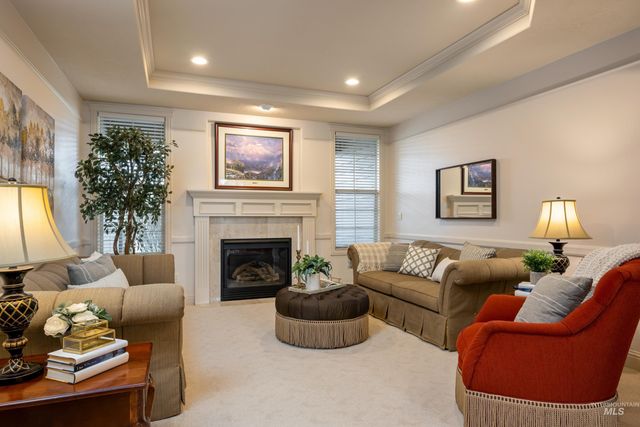 647 W Water Grove Drive, Eagle, ID 83616