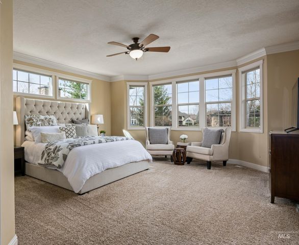 647 W Water Grove Drive, Eagle, ID 83616