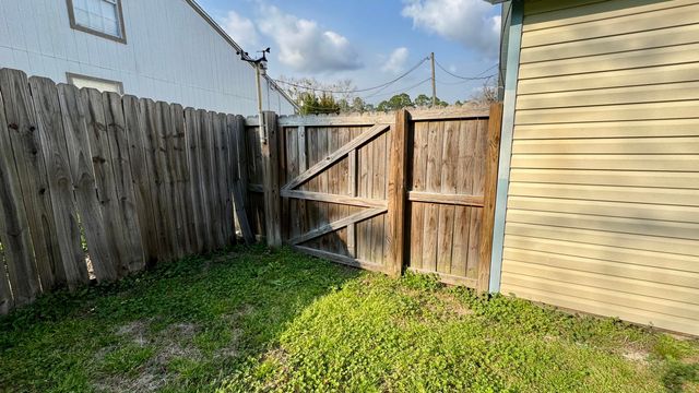 120 Palmetto Drive, Crestview, FL 32539