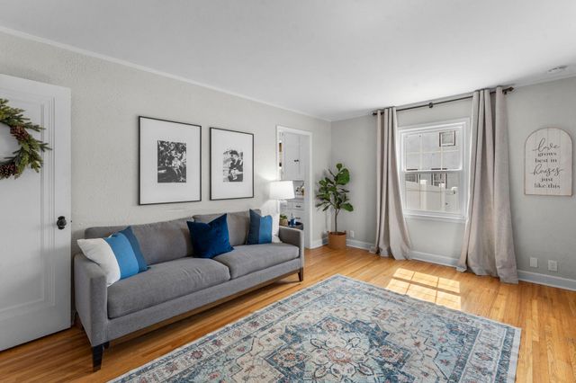 646 16th Avenue N, South Saint Paul, MN 55075