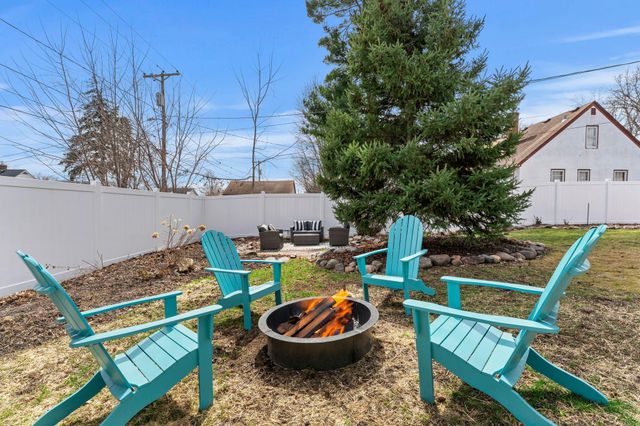 646 16th Avenue N, South Saint Paul, MN 55075