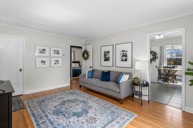 646 16th Avenue N, South Saint Paul, MN 55075