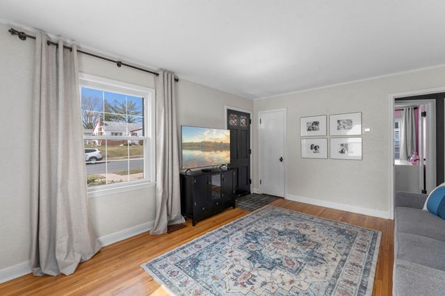 646 16th Avenue N, South Saint Paul, MN 55075