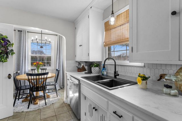 646 16th Avenue N, South Saint Paul, MN 55075