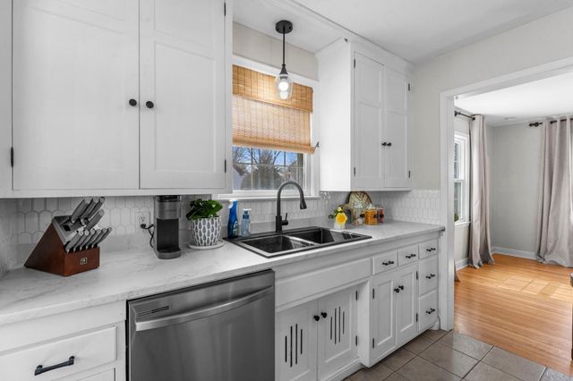 646 16th Avenue N, South Saint Paul, MN 55075