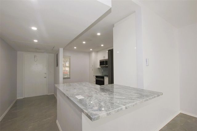 3100 N Course Lane 103, Pompano Beach, FL 33069