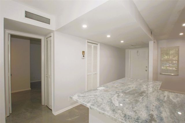 3100 N Course Lane 103, Pompano Beach, FL 33069