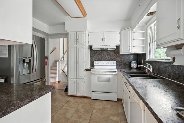 9222 N Mckinley Road, Montrose Twp, MI 48457