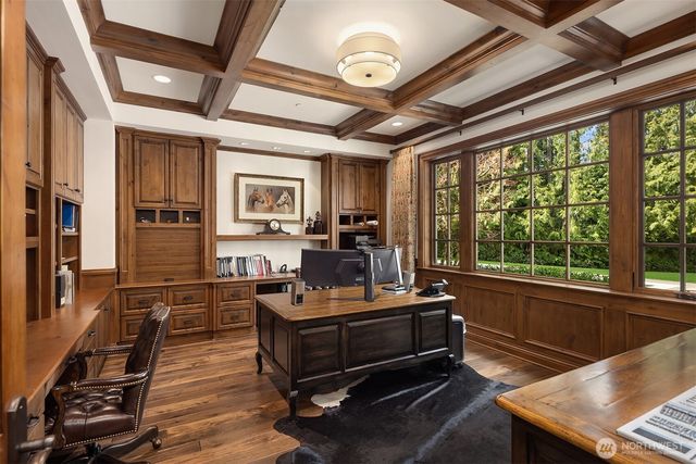 2045 250th Place NE, Sammamish, WA 98074