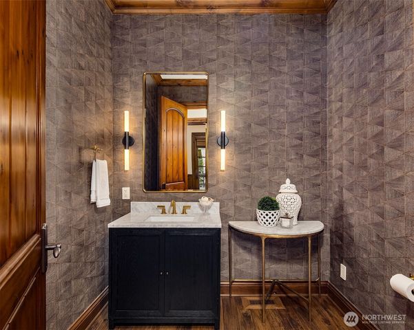 2045 250th Place NE, Sammamish, WA 98074