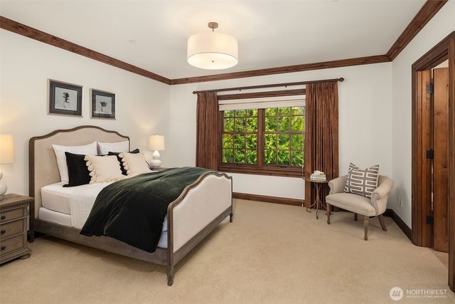 2045 250th Place NE, Sammamish, WA 98074