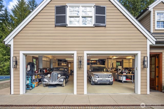 2045 250th Place NE, Sammamish, WA 98074