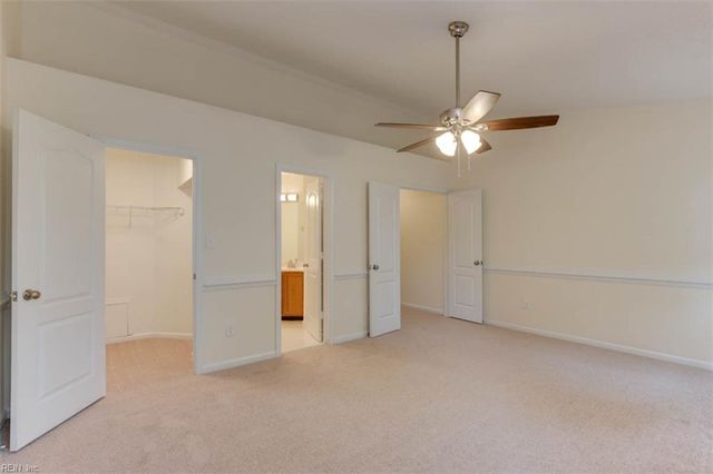 817 Oak Springs CT, Newport News, VA 23602