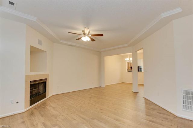 817 Oak Springs CT, Newport News, VA 23602