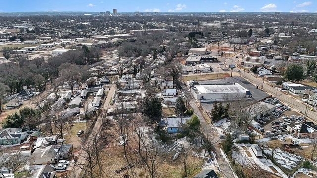 13 Glass Street, Greenville, SC 29609