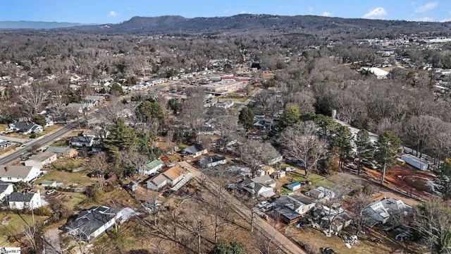 13 Glass Street, Greenville, SC 29609