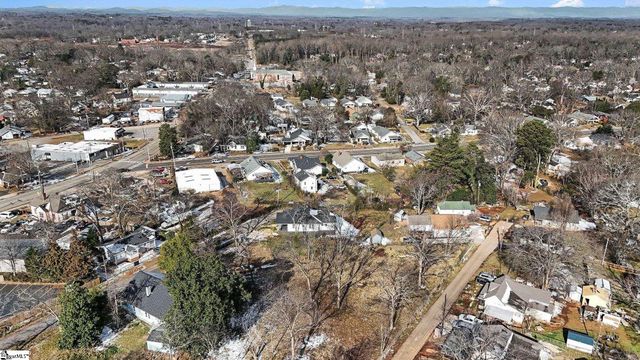 13 Glass Street, Greenville, SC 29609