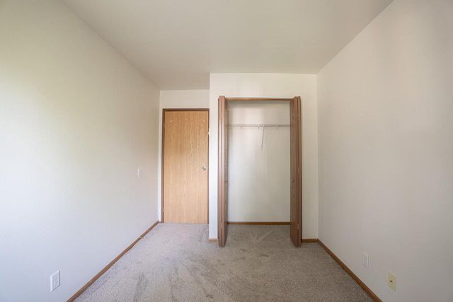 4042 S Pine AVENUE, Milwaukee, WI 53207