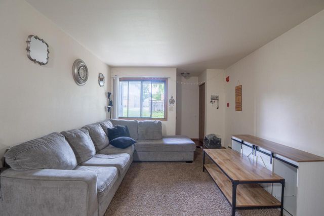 4042 S Pine AVENUE, Milwaukee, WI 53207