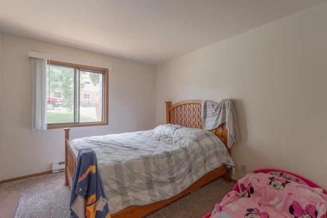 4042 S Pine AVENUE, Milwaukee, WI 53207