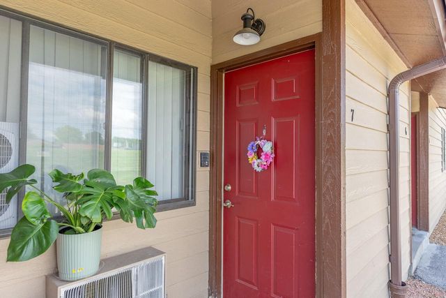 4042 S Pine AVENUE, Milwaukee, WI 53207