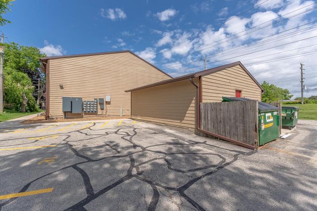 4042 S Pine AVENUE, Milwaukee, WI 53207