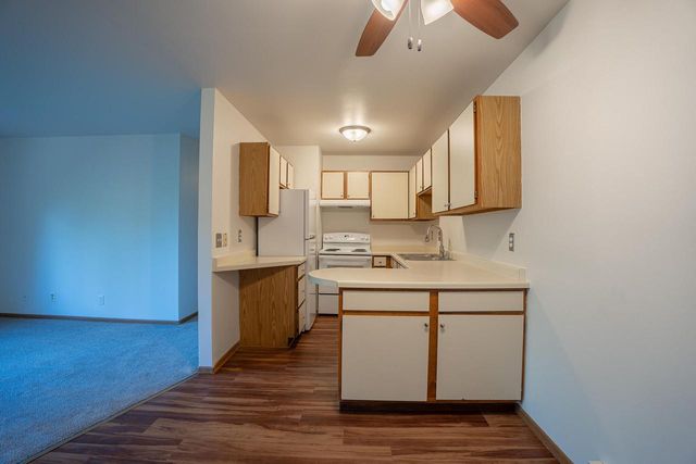 4042 S Pine AVENUE, Milwaukee, WI 53207